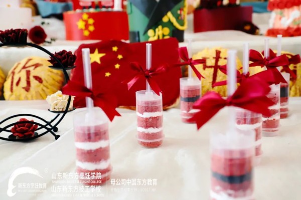 山东新东方学子献礼祖国